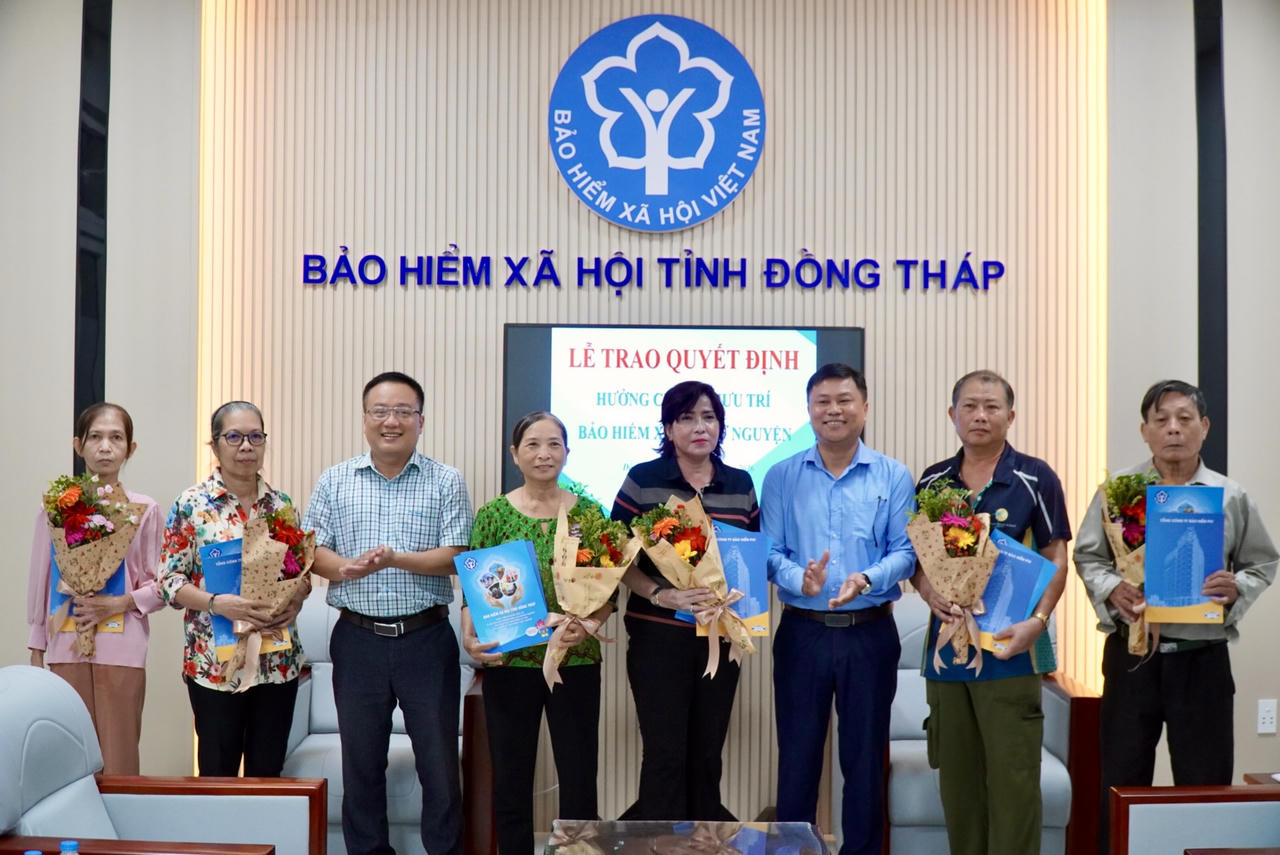 Đồng Tháp: Giữ lại những năm tháng đóng BHXH, thêm an tâm về già