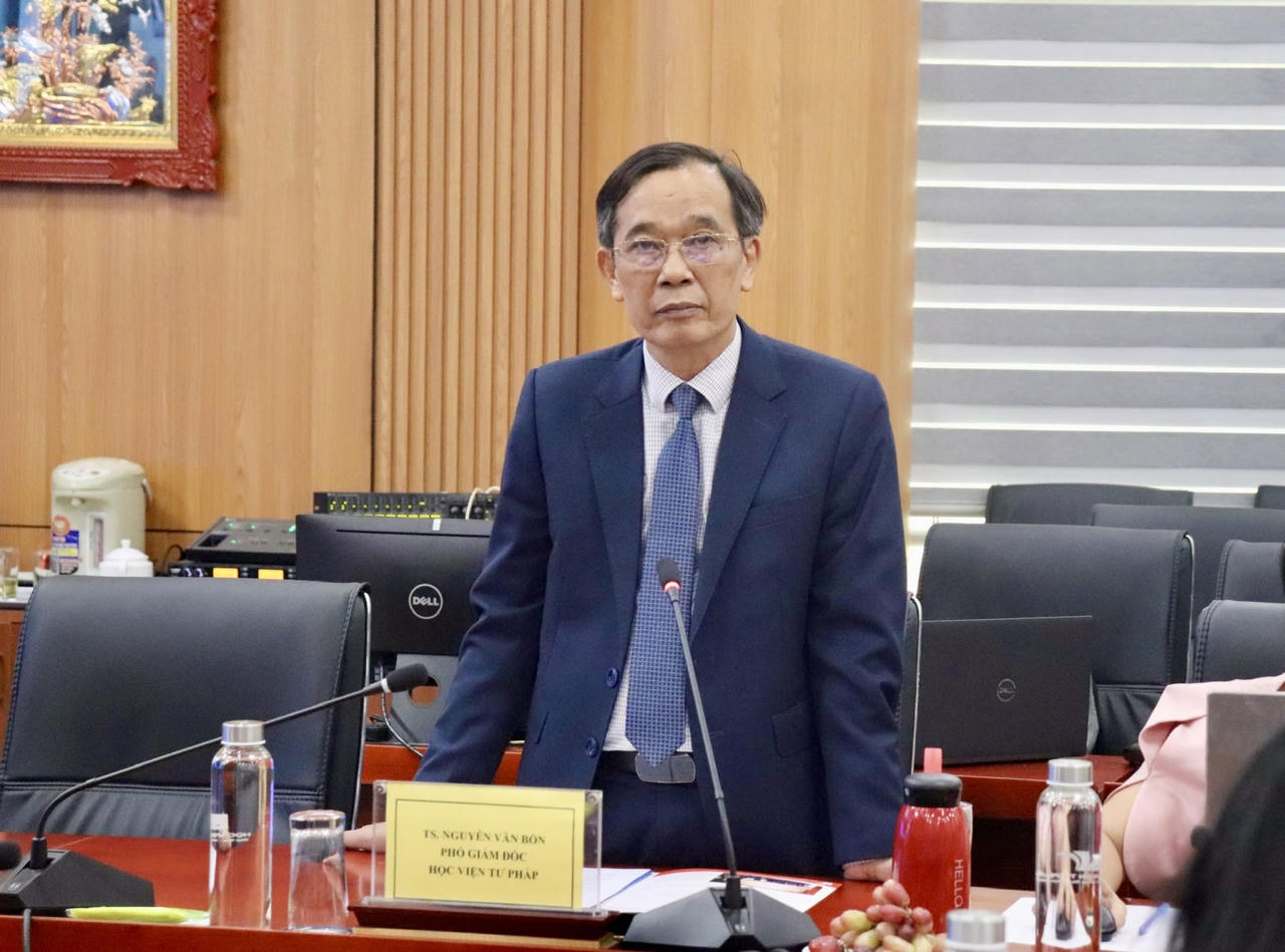 Phó Giám đốc Học viện Tư pháp Nguyễn Văn Bốn phát biểu
