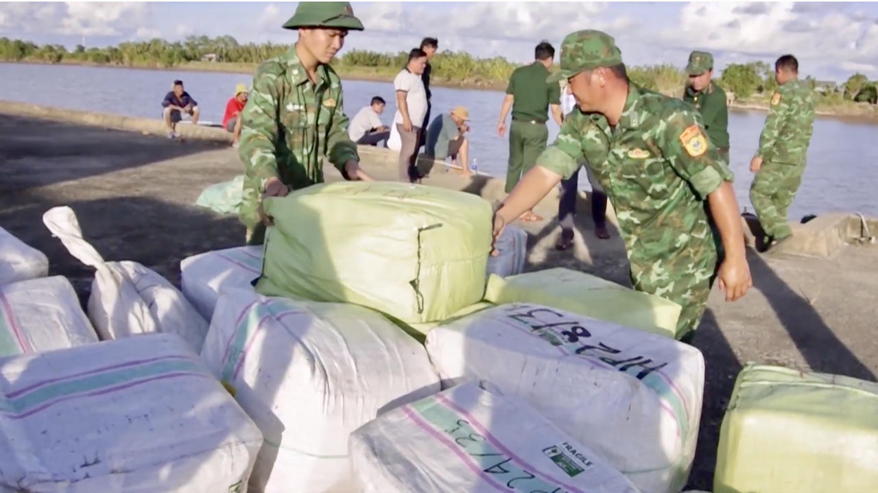Cụm thi đua số 6 đã triệt phá 6 chuyên án lớn, khởi tố hàng chục vụ án liên quan đến ma túy, mua bán người, buôn lậu qua biên giới. Ảnh: Văn Giáp