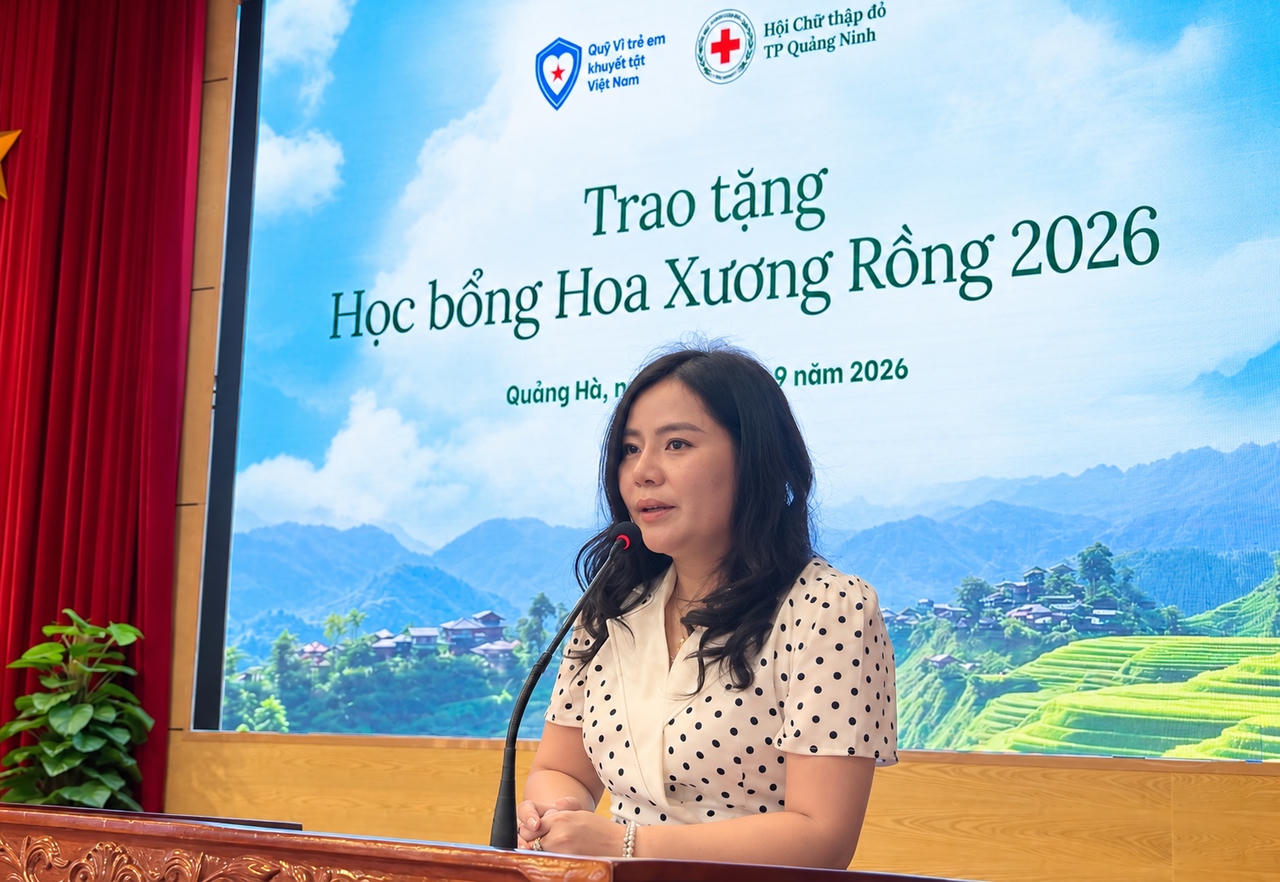 Bà Dương Thị Bích Diệp - Chủ tịch Hội đồng quản lý Quỹ Vì trẻ em khuyết tật Việt Nam, phát biểu tại chương trình. (Ảnh: Đức Dương)