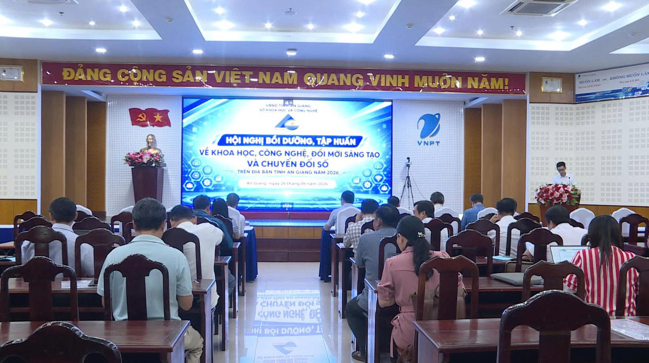Quang cảnh hội nghị. Ảnh: Khánh Thùy