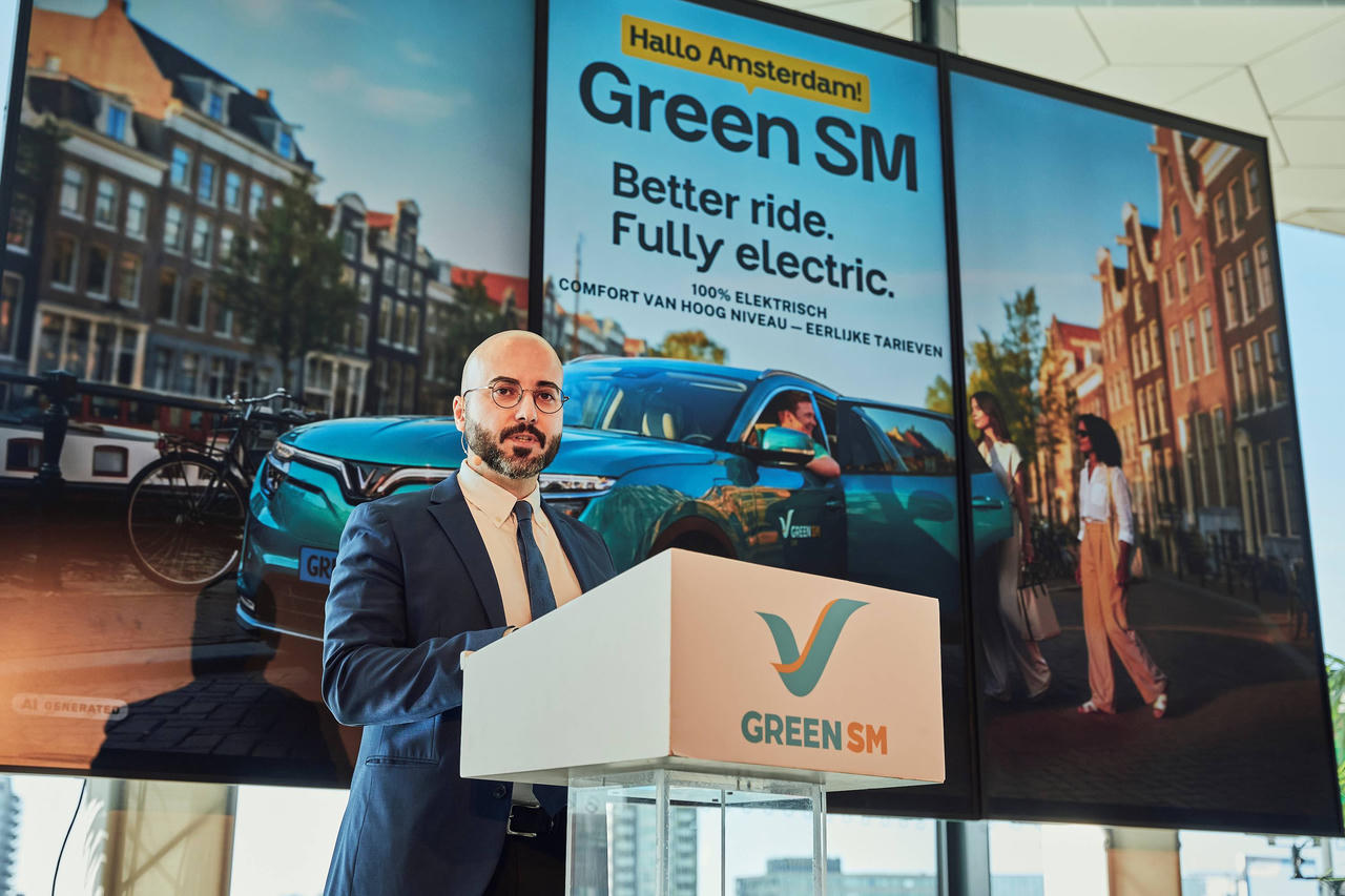 Ông Richard Nabil Chahine, Tổng Giám đốc Green SM châu Âu, phát biểu chào mừng tại sự kiện khai trương kỹ thuật Green SM tại Amsterdam.