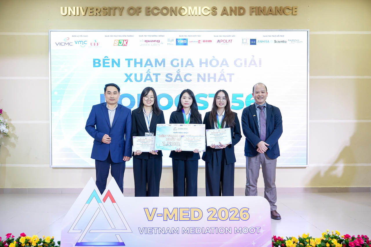 Sinh viên thực hành hòa giải thương mại qua các tình huống tranh chấp