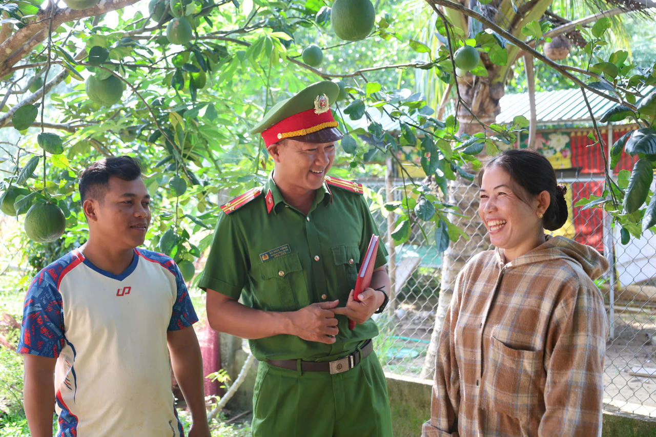 Hóa giải nghi kỵ, giữ bình yên làng bản ở Quảng Ngãi