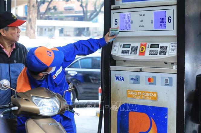 Để thị trường xăng dầu bình ổn, bảo đảm phục vụ sự phát triển