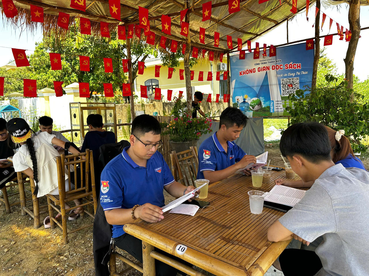 Không gian đọc sách cho người dân phường Hương An do Đoàn Thanh niên phương xây dựng 