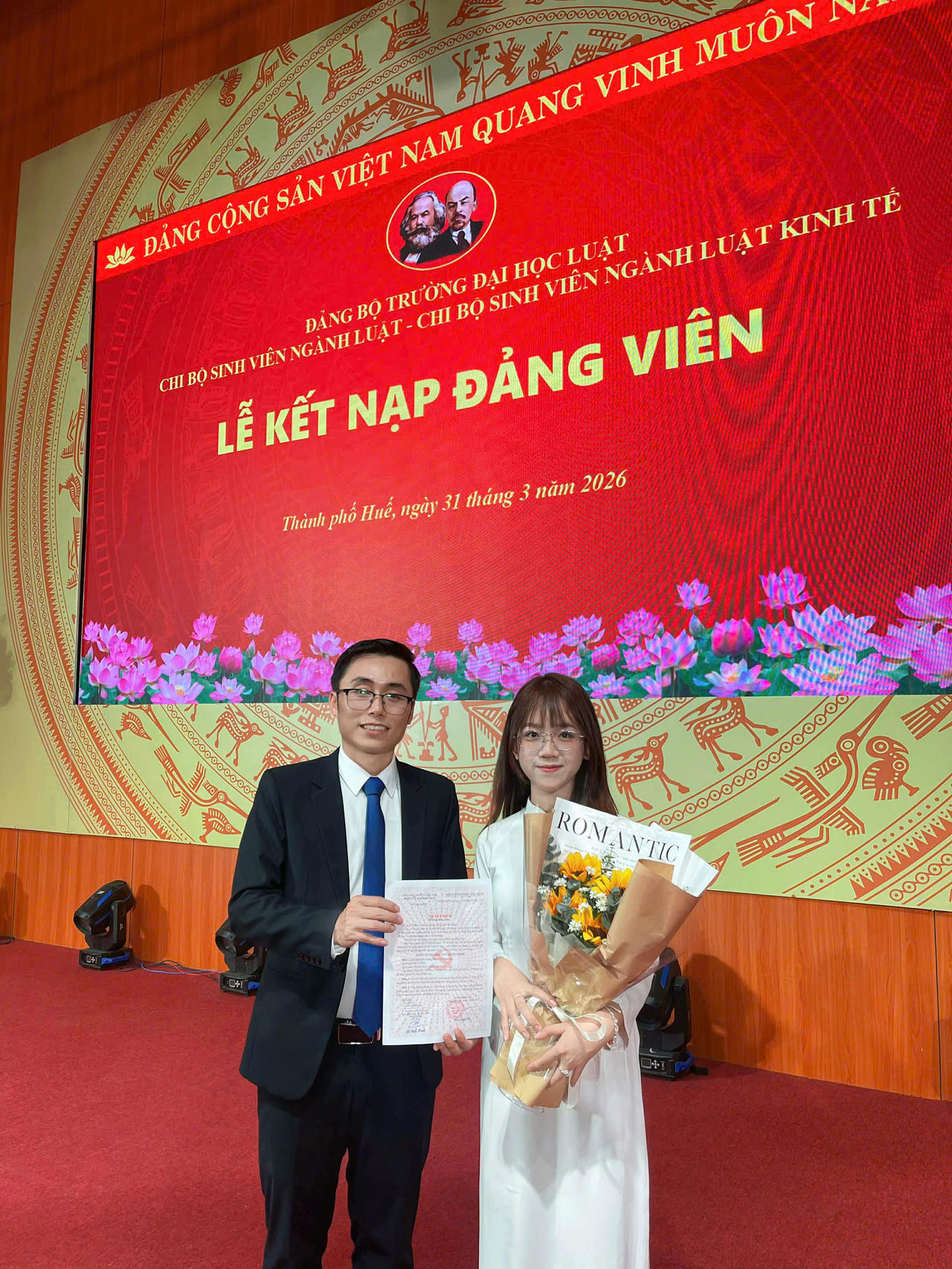 Trải qua quá trình phấn đấu, rèn luyện giúp Thùy An được giới thiệu, bồi dưỡng và đứng vào hàng ngũ của Đảng.(Ảnh: NVCC)