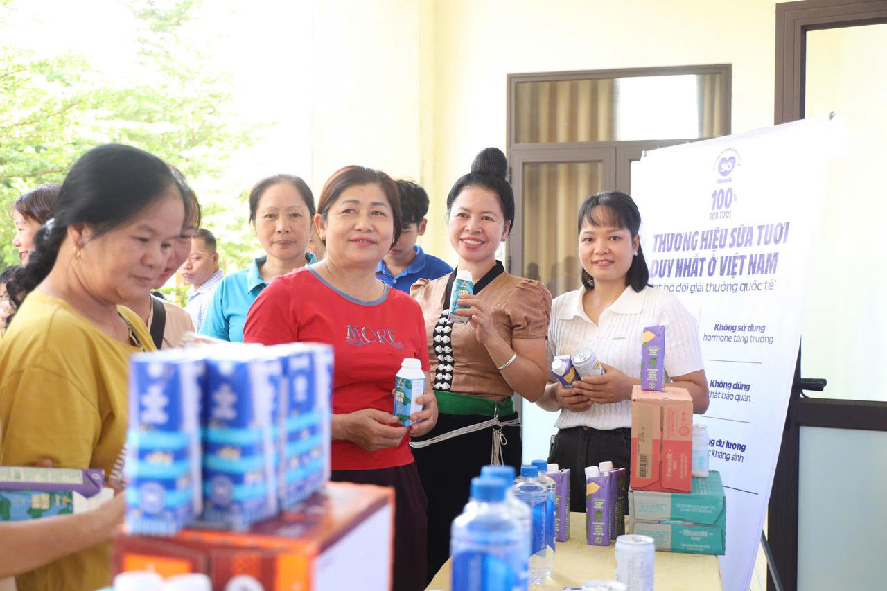 Hội thảo phổ biến kiến thức pháp luật lĩnh vực thông tin điện tử và tập huấn nghiệp vụ livestream