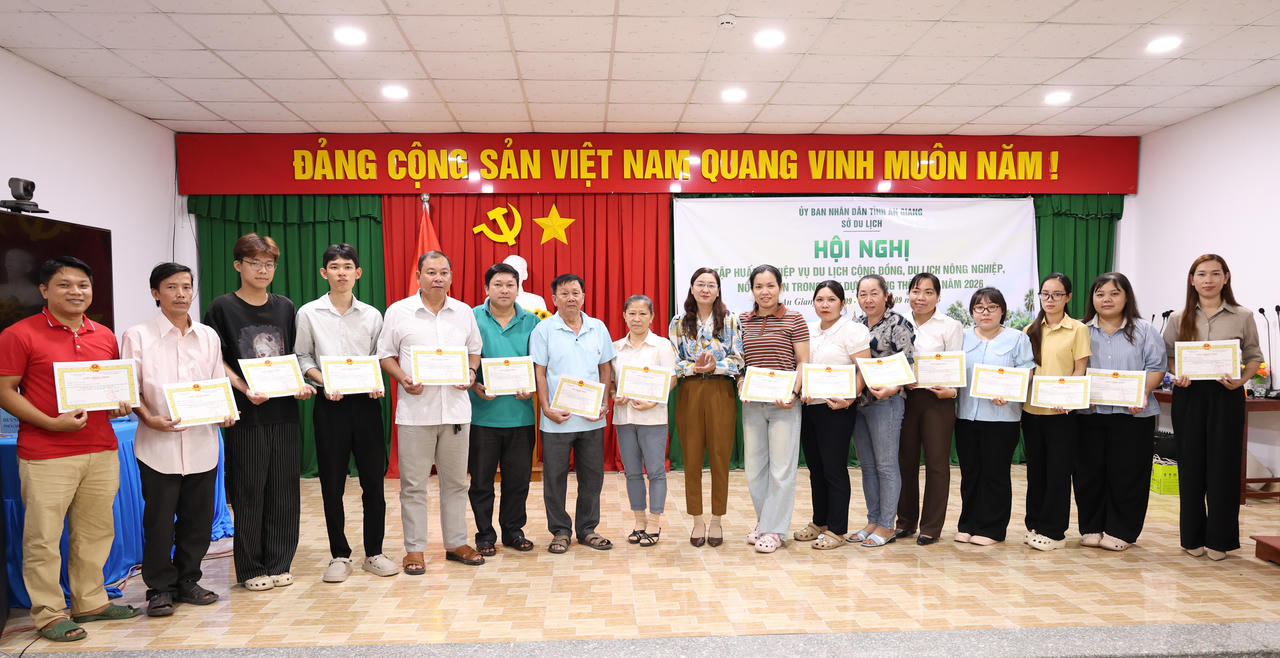 Cù Lao Giêng: Đánh thức tiềm năng du lịch sinh thái cộng đồng từ bản sắc văn hóa và nông nghiệp đặc trưng