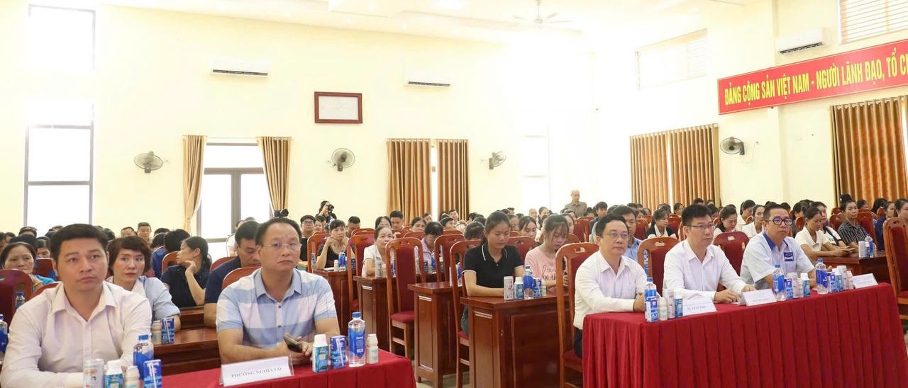 Hội thảo phổ biến kiến thức pháp luật lĩnh vực thông tin điện tử và tập huấn nghiệp vụ livestream