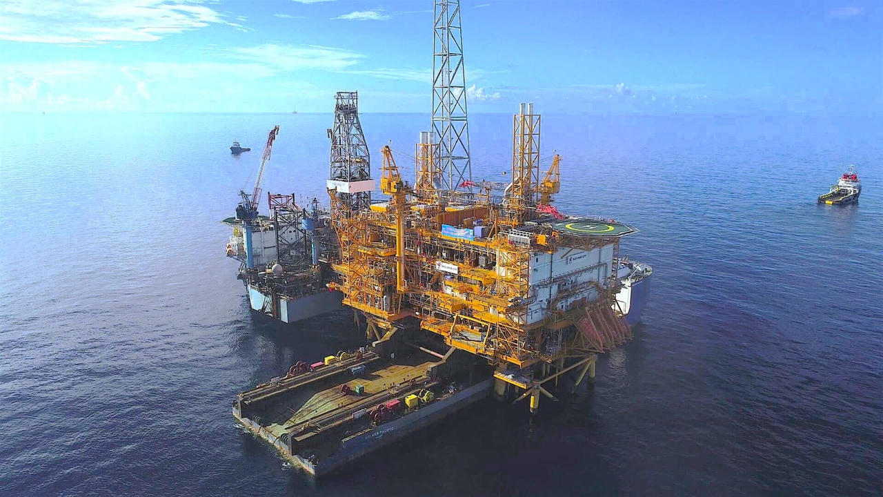 Một góc khu vực bãi chế tạo Cảng Vietsovpetro.