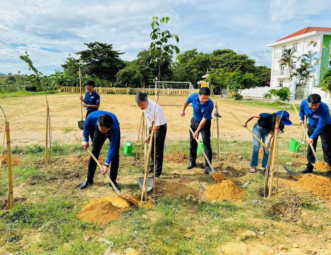 Phó Bí thư Đoàn phường Hương An Nguyễn Bá Thiện Lộc luôn năng nổ, đi đầu trong các hoạt động Đoàn - Hội tại địa phương 