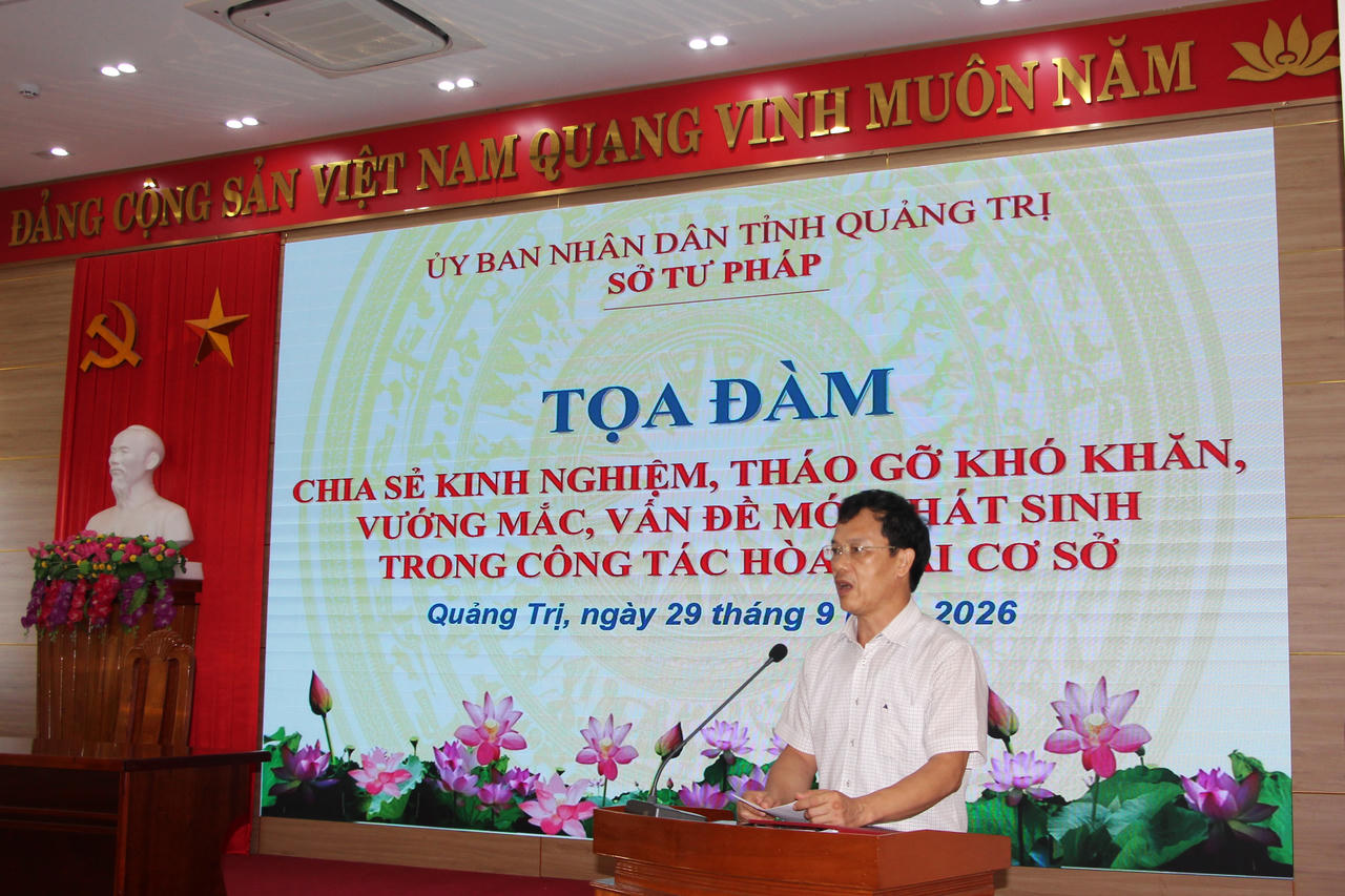 Ông Trương Quang Sáng, Phó Giám đốc Sở Tư pháp phát biểu tại tọa đàm. (Ảnh: Minh Phương)