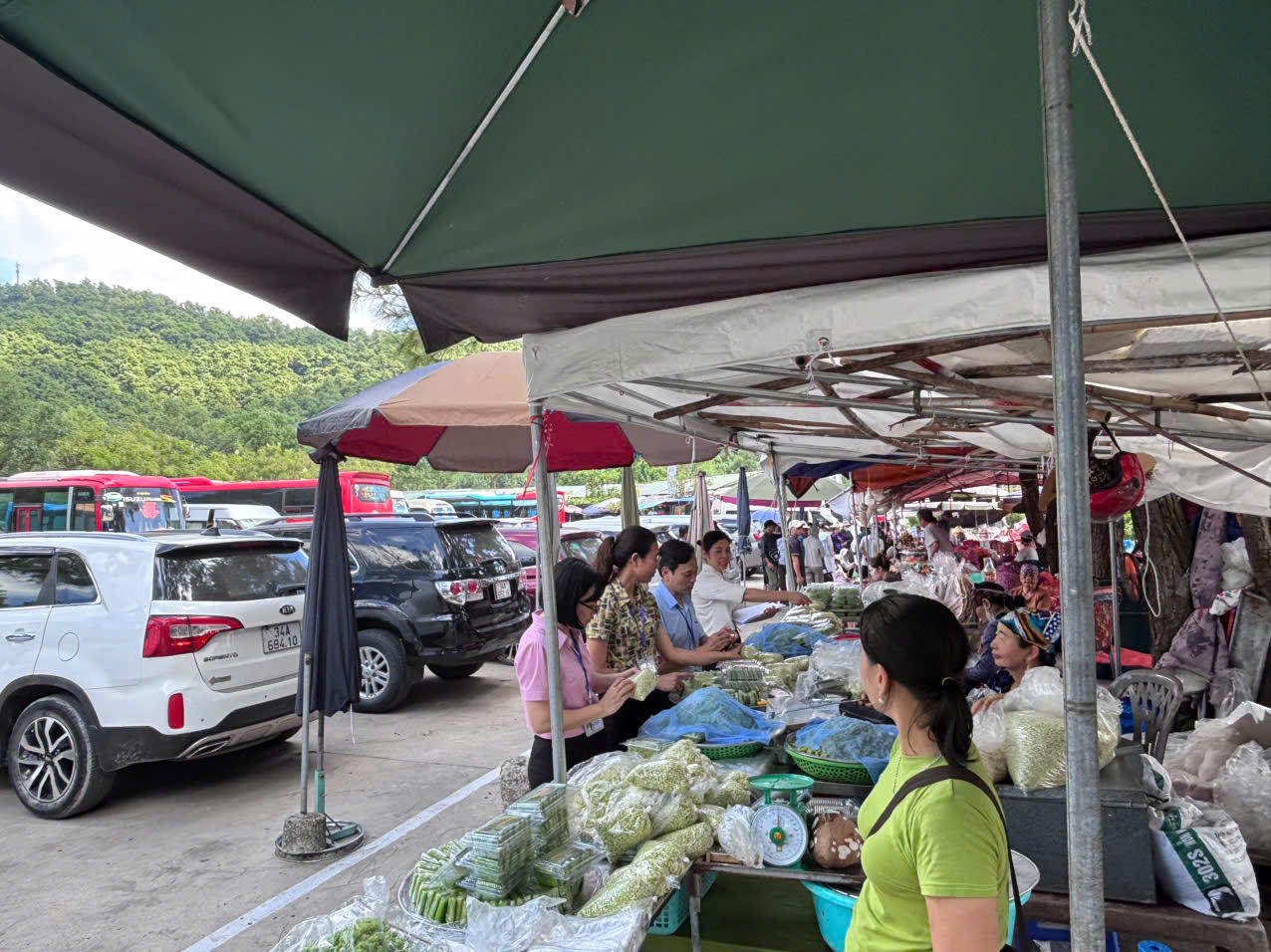 Nội dung kiểm tra tập trung vào điều kiện bảo đảm an toàn thực phẩm tại các cơ sở sản xuất, chế biến, kinh doanh thực phẩm và dịch vụ ăn uống (ảnh Chi cục ATVSTP TP Hải Phòng)