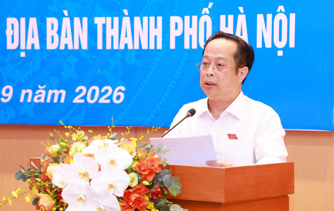 Phó Chủ tịch Thường trực HĐND TP Hà Nội Trần Thế Cương phát biểu khai mạc phiên giải trình.
