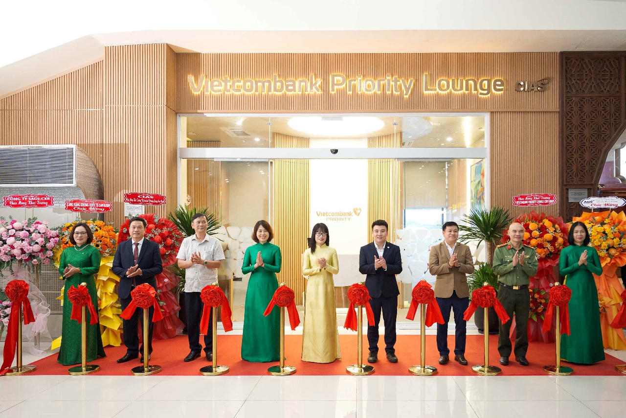 Khai trương phòng chờ Vietcombank Priority Lounge tại Cam Ranh