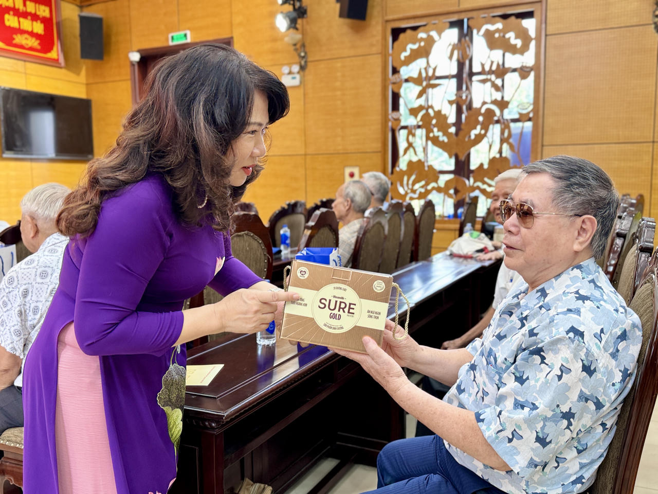 Phường Tây Hồ (Hà Nội): Chăm sóc người cao tuổi gắn với phát huy vai trò trong cộng đồng