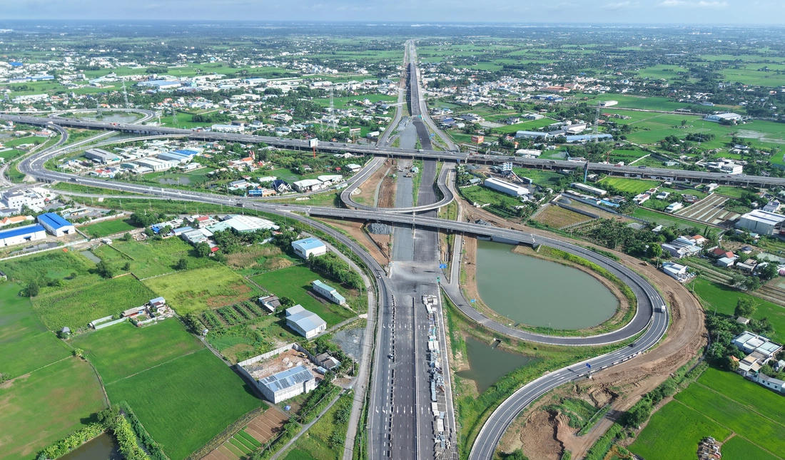 Điểm đầu dự án cao tốc Bến Lức - Long Thành tại nút giao Mỹ Yên (xã Mỹ Yên, tỉnh Tây Ninh). (Ảnh: Thuận Văn)
