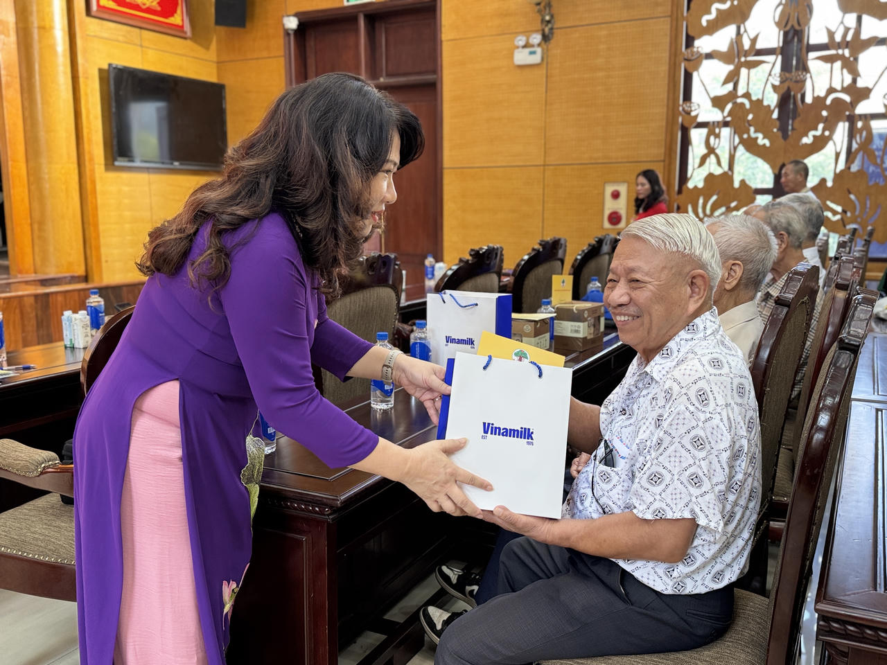 Phường Tây Hồ (Hà Nội): Chăm sóc người cao tuổi gắn với phát huy vai trò trong cộng đồng