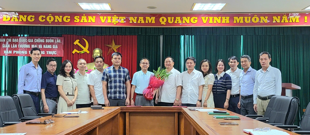 Lãnh đạo Văn phòng Thường trực Ban Chỉ đạo 389 quốc gia và toàn thể cán bộ, sỹ quan, công chức, viên chức biệt phái tại Văn phòng Thường trực.