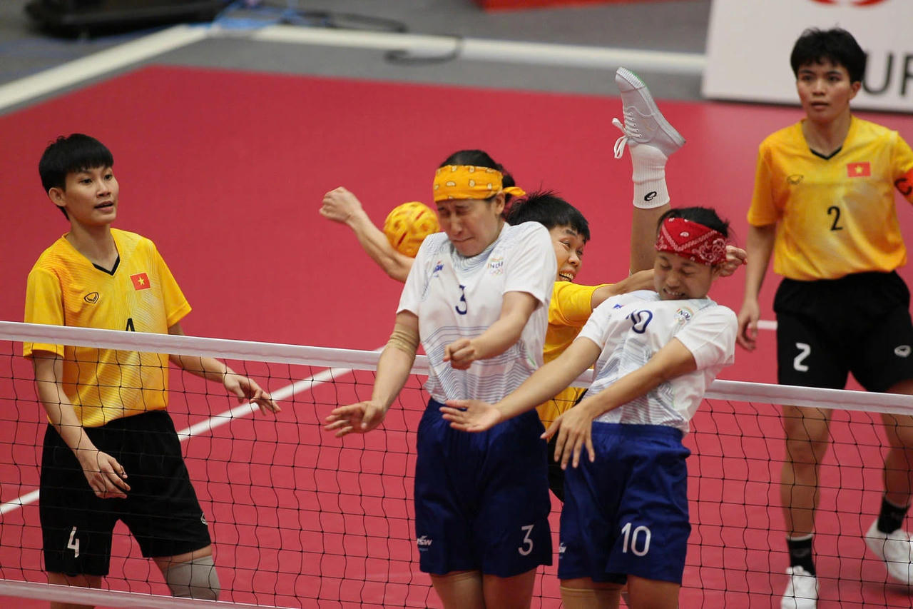ASIAD 20: Cầu mây Việt Nam ra quân toàn thắng, đội nam ngược dòng nghẹt thở