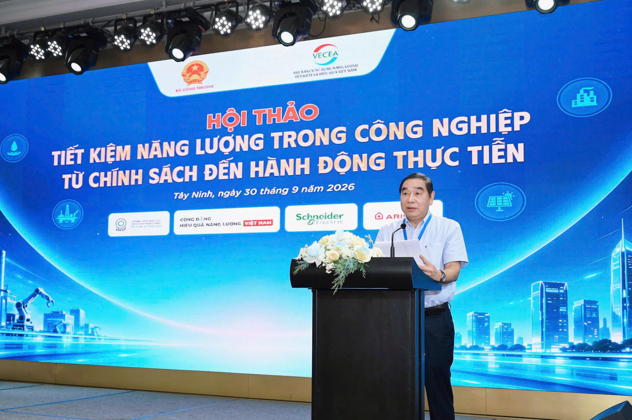 Ông Nguyễn Đình Hiệp phát biểu tại hội nghị