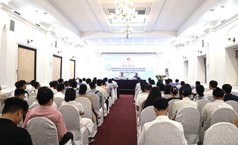  Toàn cảnh Hội thảo.