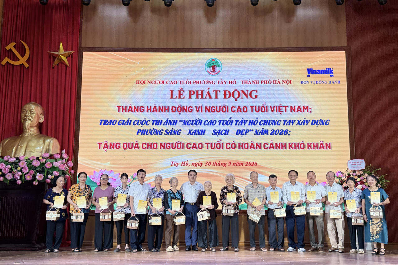 Phường Tây Hồ (Hà Nội): Chăm sóc người cao tuổi gắn với phát huy vai trò trong cộng đồng