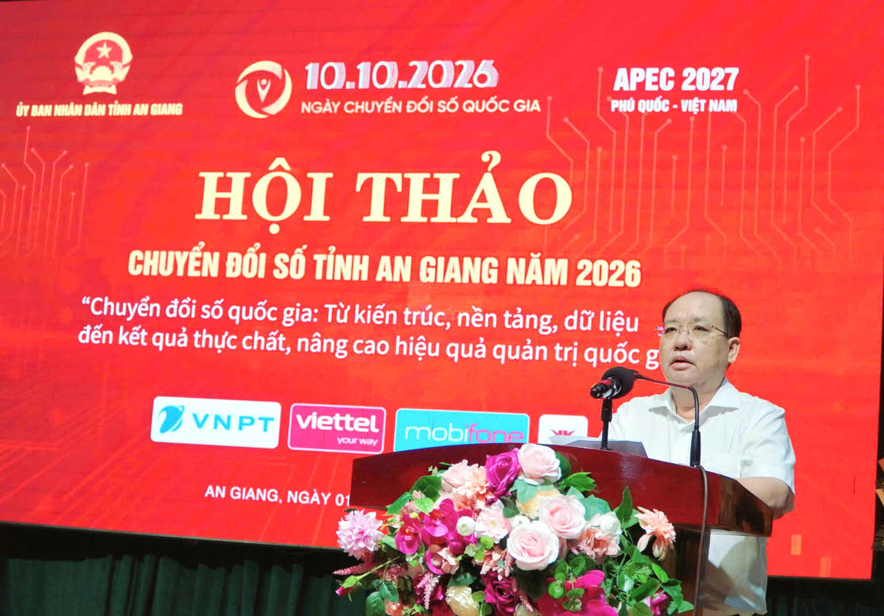 Ông Nguyễn Thanh Phong, Ủy viên Ban Thường vụ Tỉnh ủy, Phó Chủ tịch Thường trực UBND tỉnh An Giang phát biểu. Ảnh: Khánh Thùy