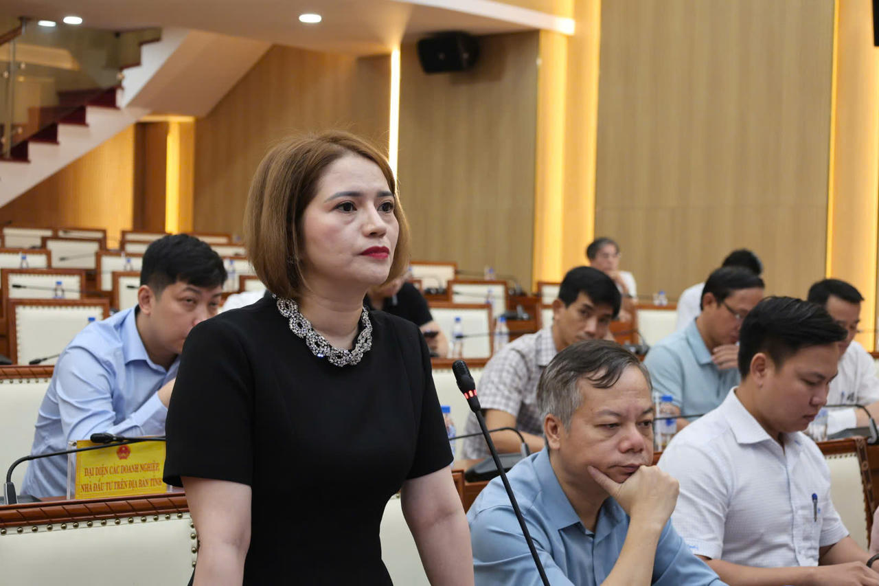 Chủ tịch tỉnh Quảng Ngãi đối thoại để tháo gỡ khó khăn vướng mắc của doanh nghiệp, nhà đầu tư
