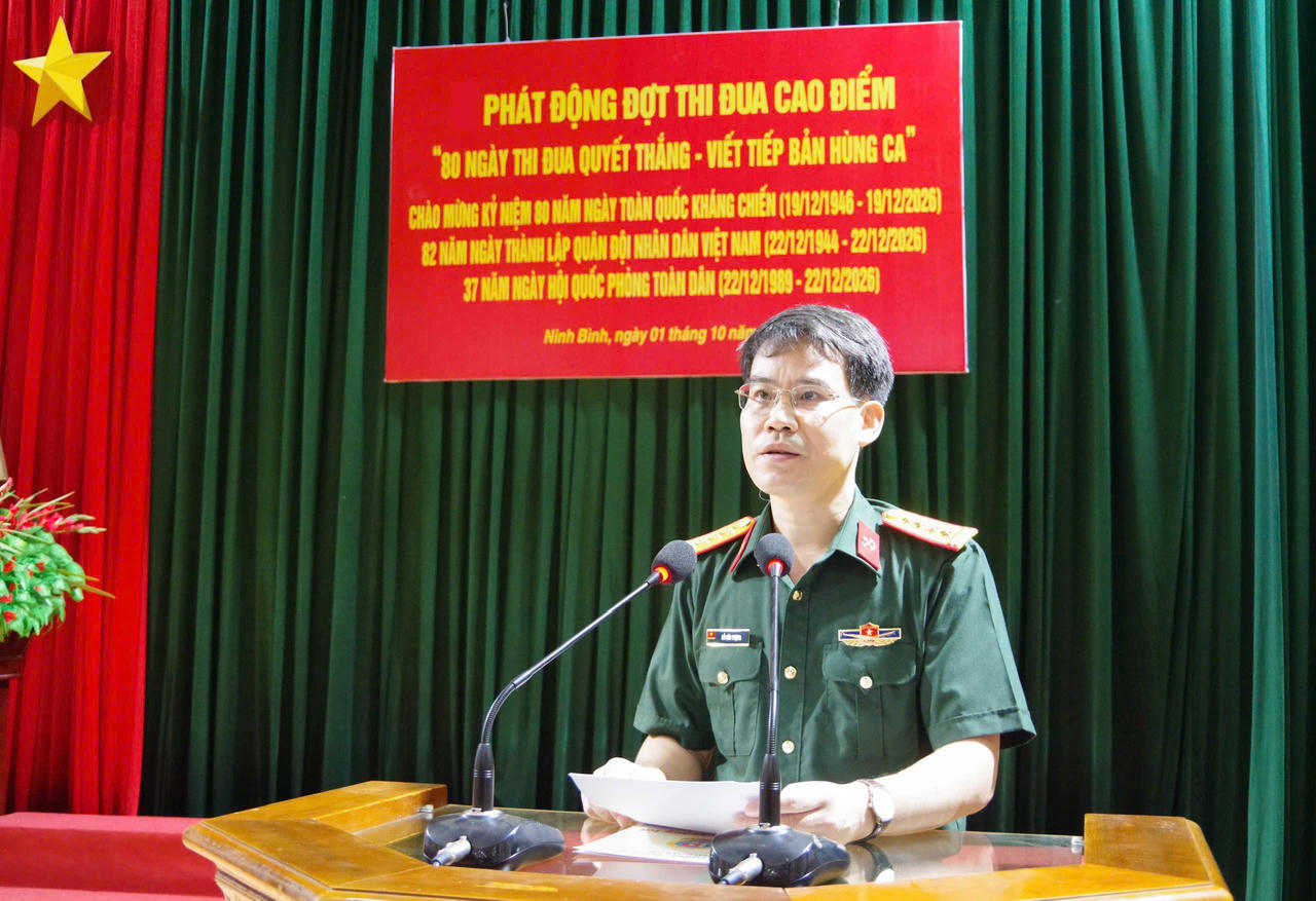 Đại tá Đỗ Hữu Vượng - Bí thư Đảng ủy, Chính ủy Lữ đoàn 239 phát biểu tại Lễ phát động. Ảnh: L.Đ.
