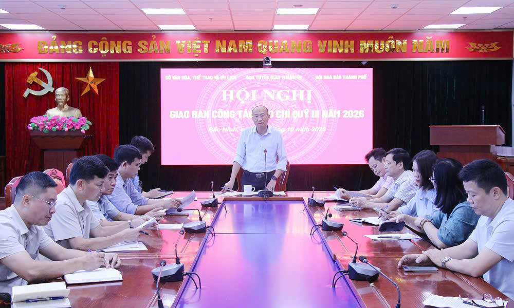 Ông Trần Tuấn Nam - Phó Trưởng ban Thường trực Ban Tuyên giáo Thành uỷ Bắc Ninh chủ trì Hội nghị. (Ảnh Đông Bắc)
