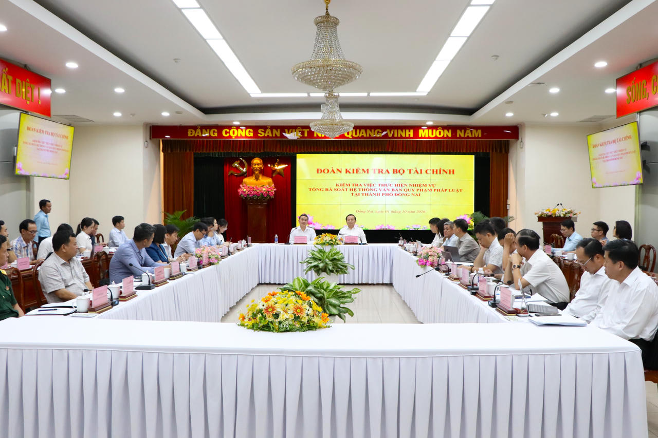 Toàn cảnh buổi làm việc của Đoàn kiểm tra (ảnh: Khánh Toàn)