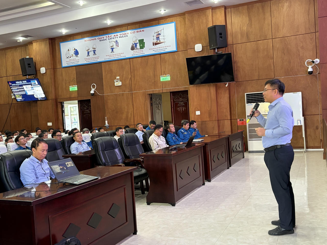 Ông Lê Hải Tuấn chia sẻ tại chương trình.