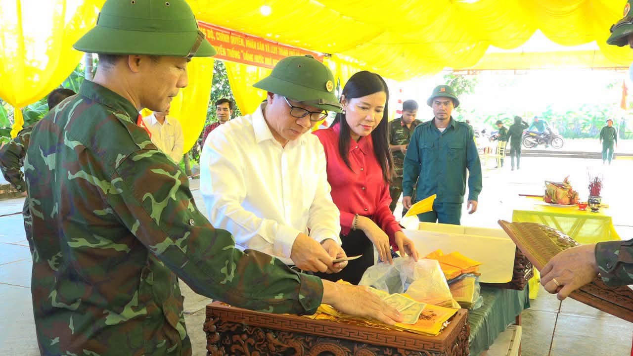 Tiếp tục tìm thấy nhiều hài cốt liệt sĩ tại 'địa chỉ đỏ' Mả Chìa
