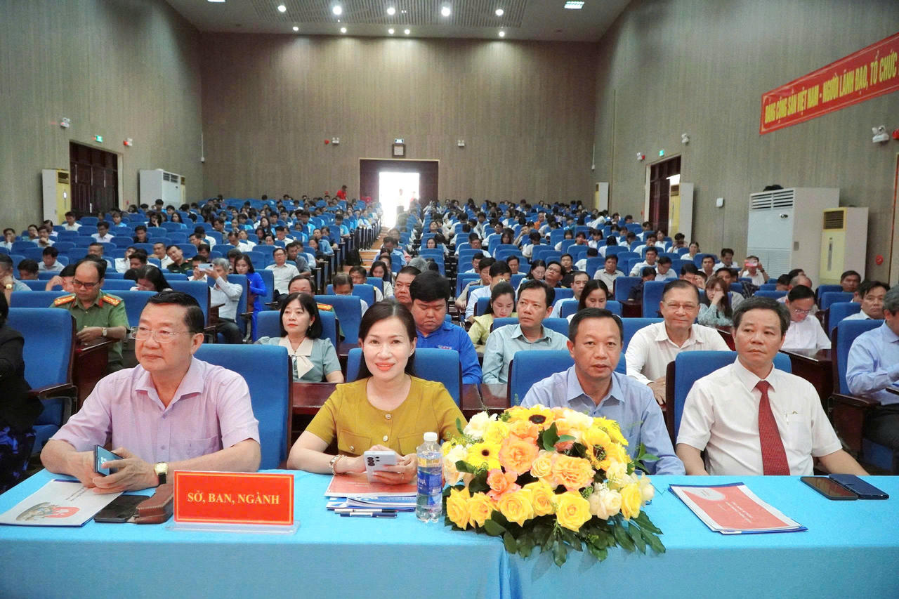 An Giang thúc đẩy chuyển đổi số, tạo giá trị thực chất cho người dân và doanh nghiệp 