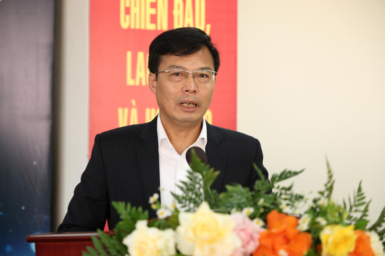 Phó Chủ tịch UBND tỉnh Lâm Đồng Đinh Văn Tuấn phát biểu tại hội thảo. Ảnh Sở VHTTDL tỉnh Lâm Đồng.
