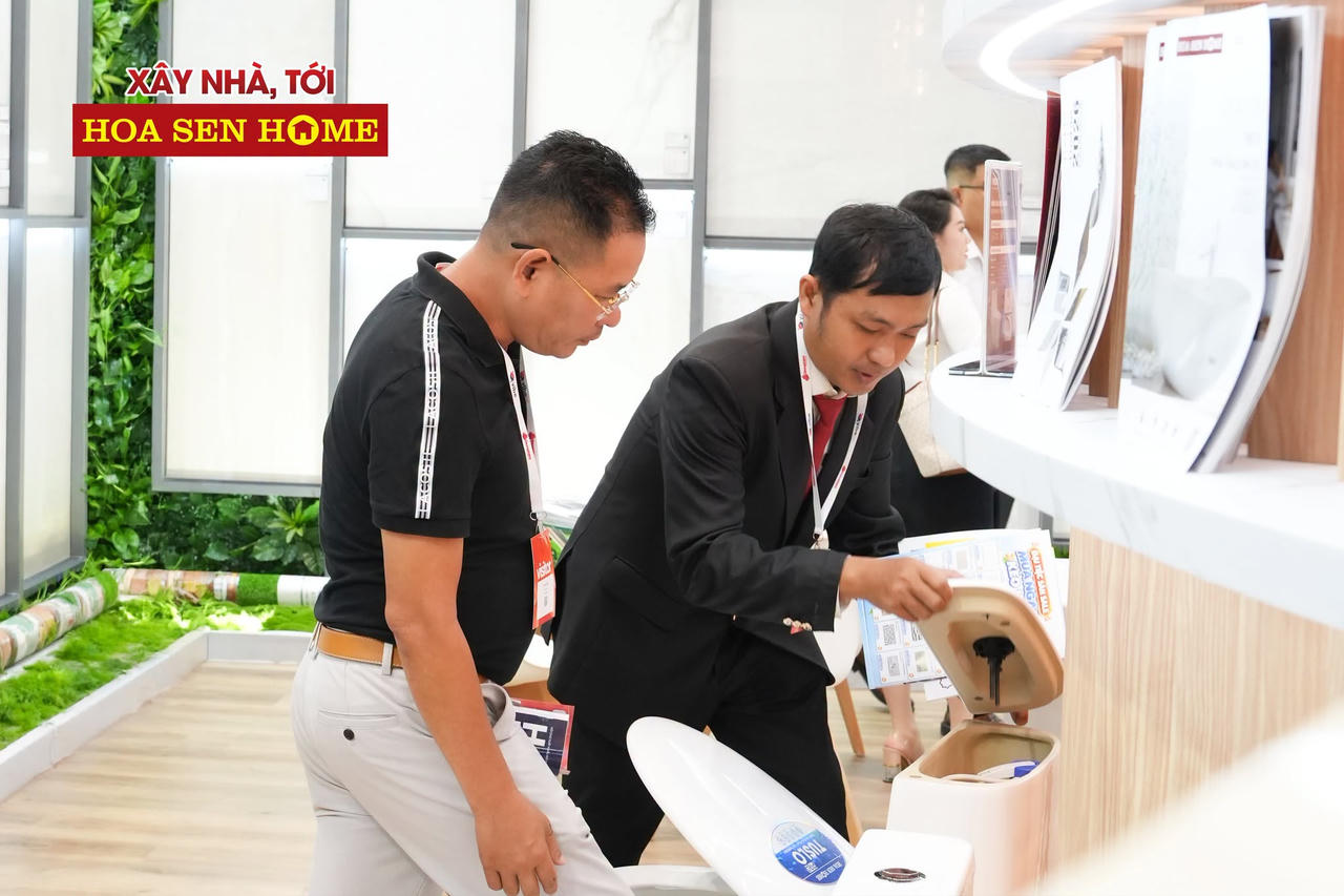 Hoa Sen Home tạo dấu ấn trong ngày đầu khai mạc Triển lãm VIBE 2026, kết nối hệ sinh thái xây dựng và nội thất