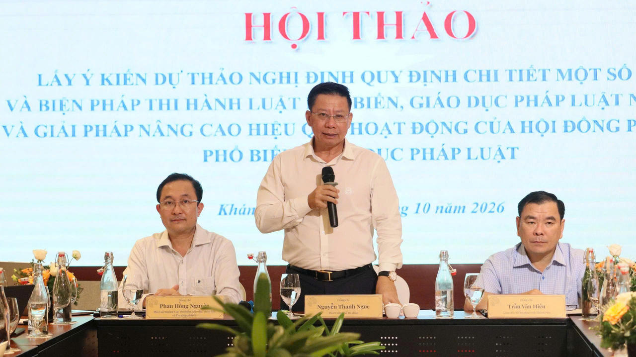 Thứ trưởng Nguyễn Thanh Ngọc chủ trì Hội thảo.
