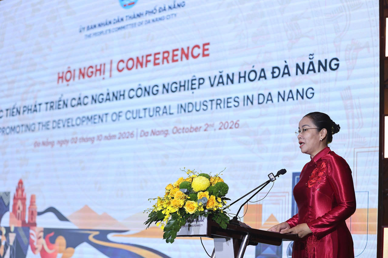 Phó Chủ tịch UBND thành phố Nguyễn Thị Anh Thi phát biểu tại Hội nghị (ảnh Vân Anh)