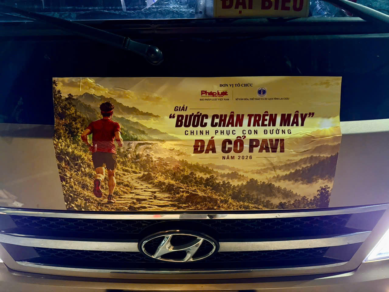 100 nhà báo lên đường chinh phục con đường đá cổ Pavi