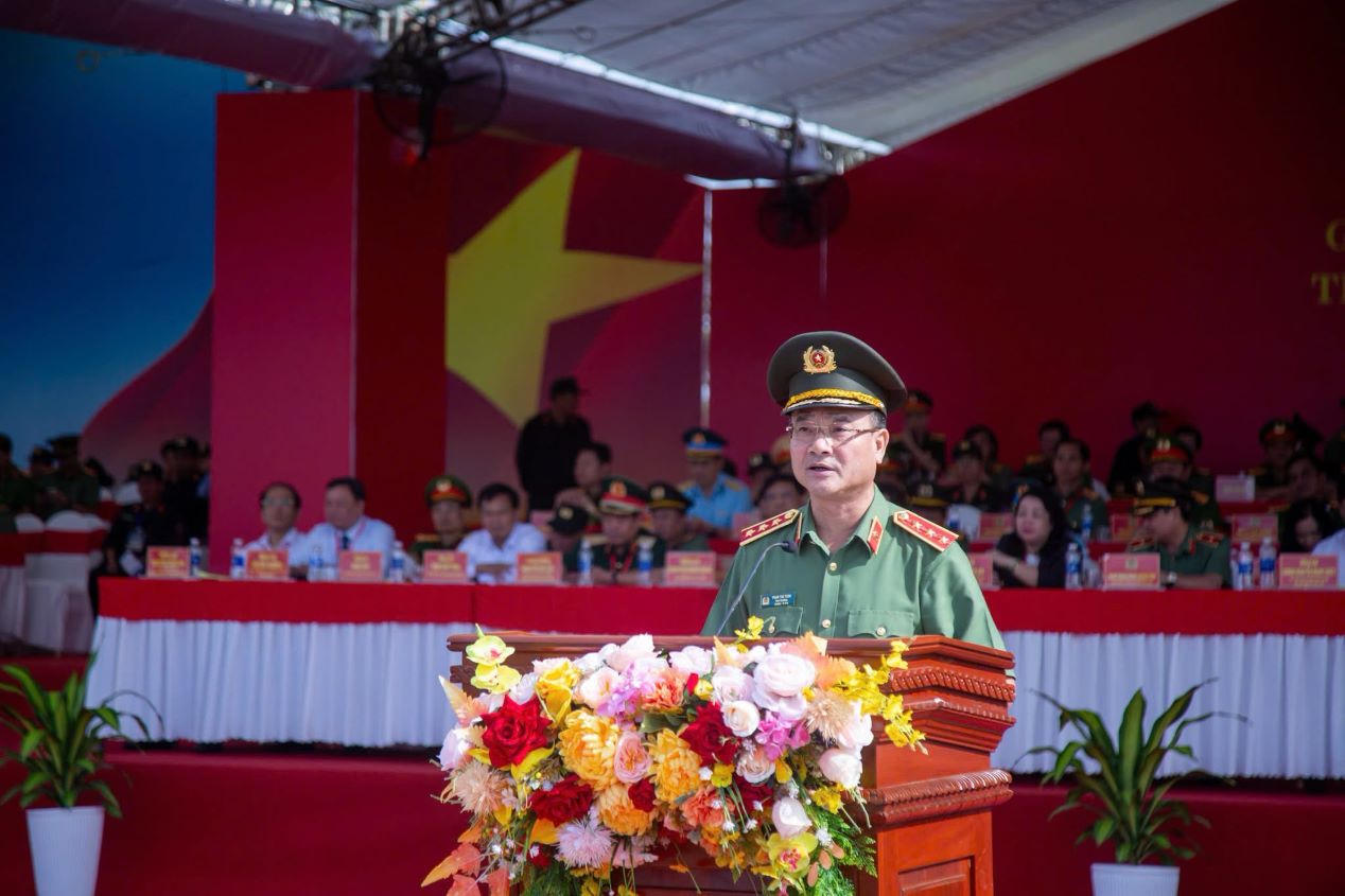 Thượng tướng Phạm Thế Tùng - Thứ trường Bộ Công an phát biểu chỉ đạo tại diễn tập. Ảnh CA