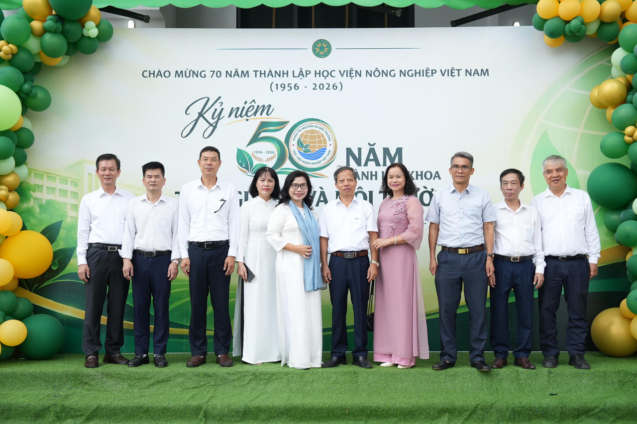 Khoa Tài nguyên và Môi trường kỷ niệm 50 năm xây dựng và phát triển