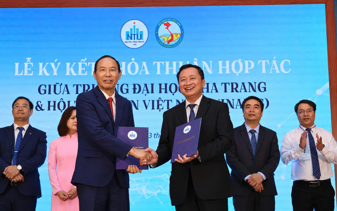 Trường Đại học Nha Trang ký kết thỏa thuận hợp tác với Hiệp hội Thuỷ sản Việt Nam.