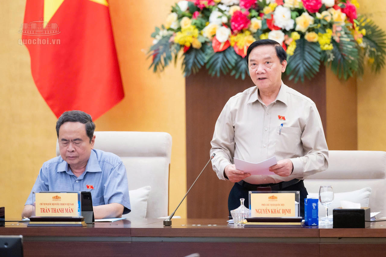 Tinh gọn hệ thống văn bản, gắn xây dựng với tổ chức thi hành pháp luật