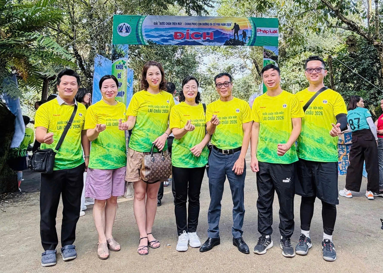 Vận động viên chinh phục thành công cung đường 5km giữa bản làng Sin Suối Hồ