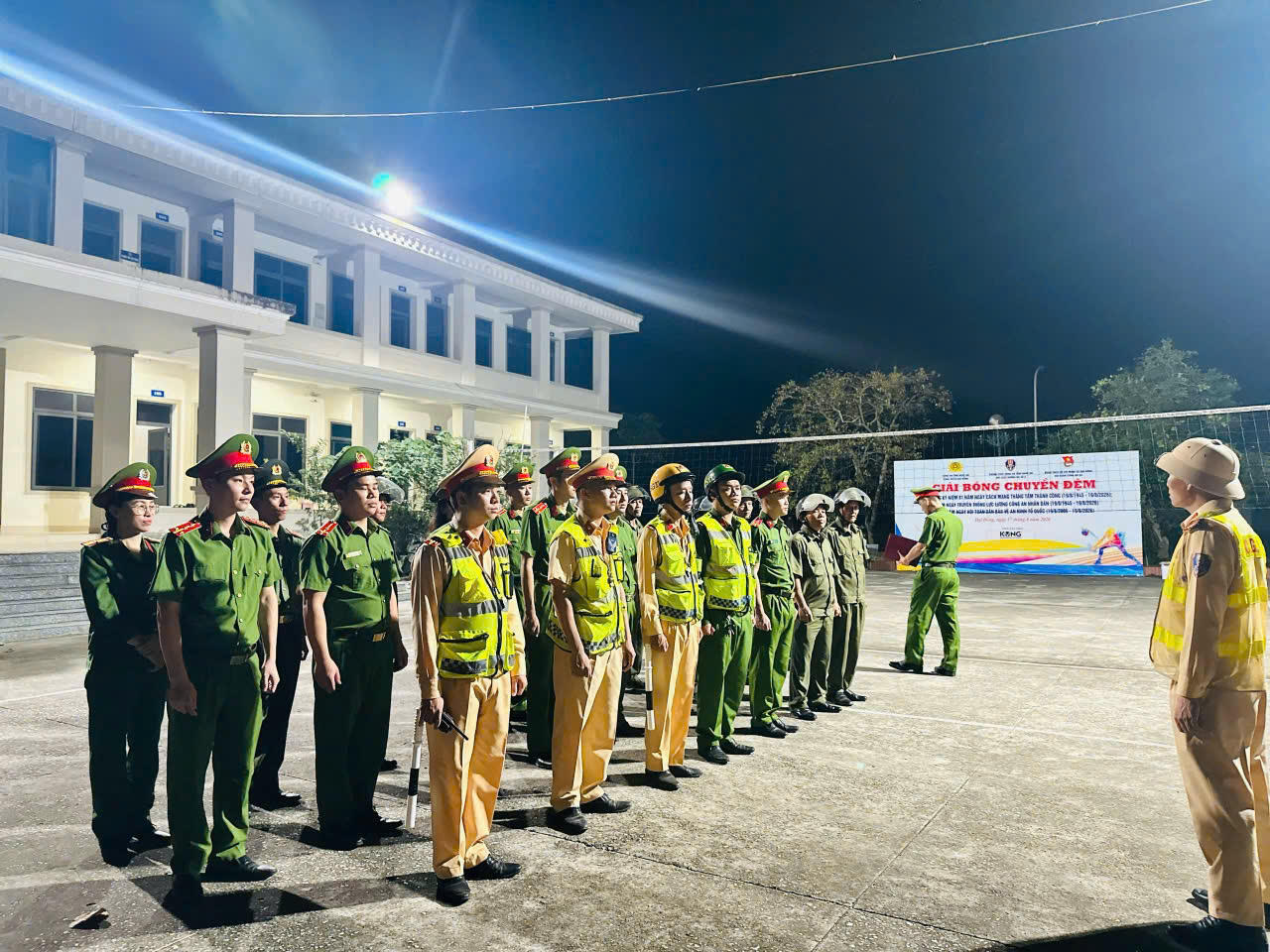 Nghệ An: Xử lý triệt để thanh thiếu niên vi phạm an toàn giao thông, ngăn ngừa tội phạm từ sớm, từ xa