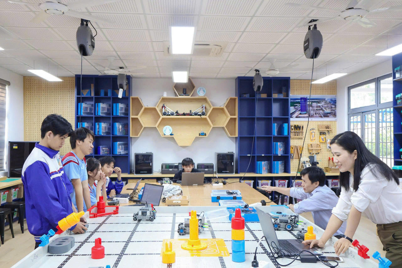 Bài 1: Nâng cao hiệu quả quản trị, phục vụ người dân