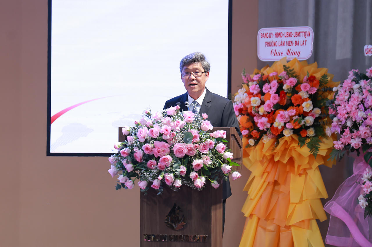Đồng chí Nguyễn Minh - Tỉnh ủy viên, Phó Chủ tịch UBND tỉnh Lâm Đồng phát biểu tại buổi lễ