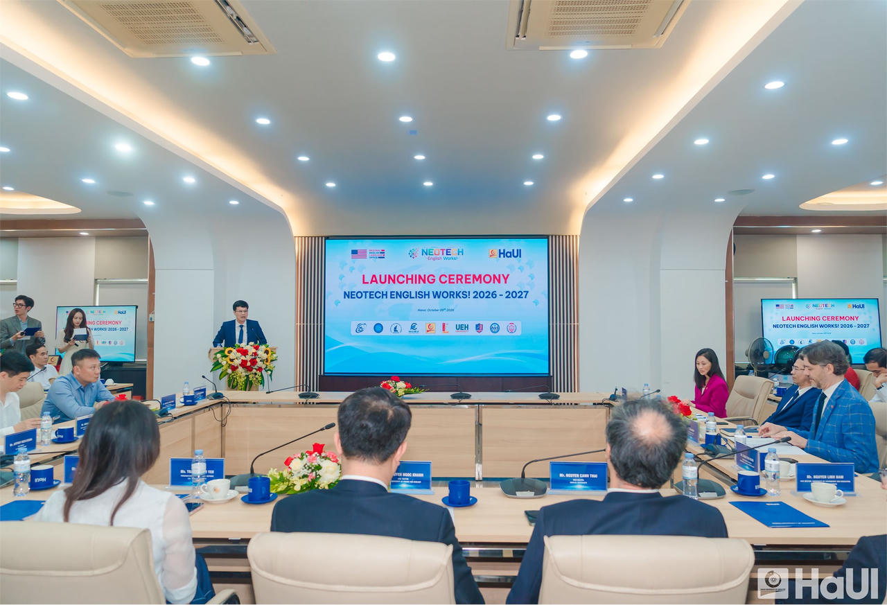 PGS.TS Kiều Xuân Thực - Giám đốc Đại học Công nghiệp Hà Nội phát biểu tại sự kiện Ảnh: (Công nghiệp Hà Nội) 